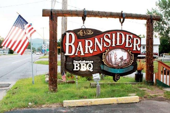 Exterior of Barnsider Smokehouse BBQ.